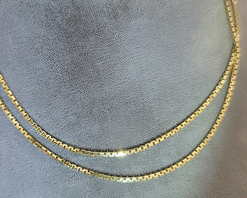 14K Yellow Gold Beveled Box style Necklace Chain with a Spring Ring Clasp