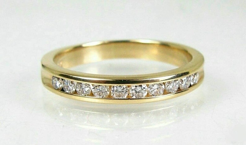 14K Yellow Gold Diamond Band Ring, 0.25 Carat, Size 5