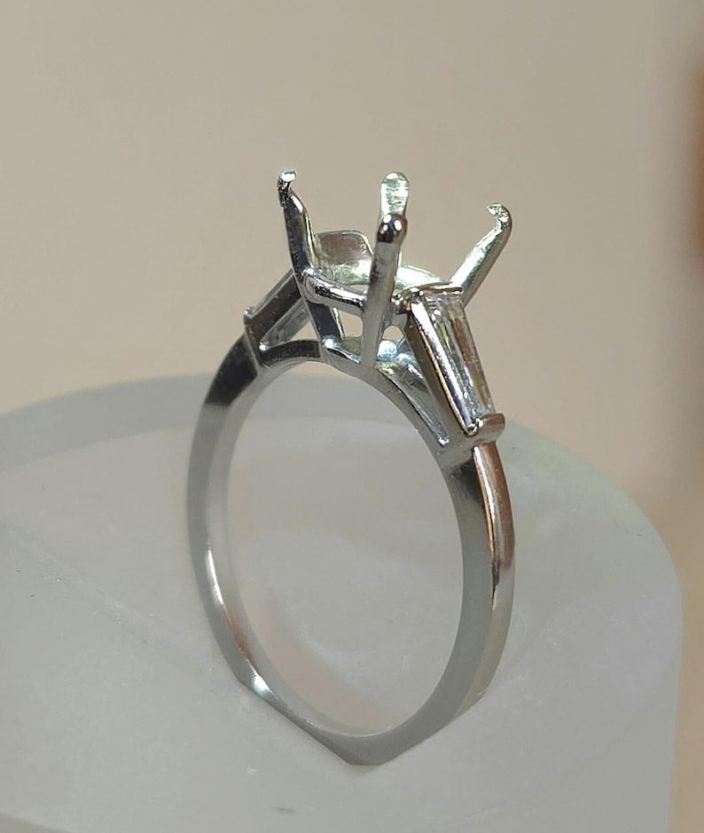 Platinum Antique Diamond Engagement Ring setting. Or, Ring setting - Image 2